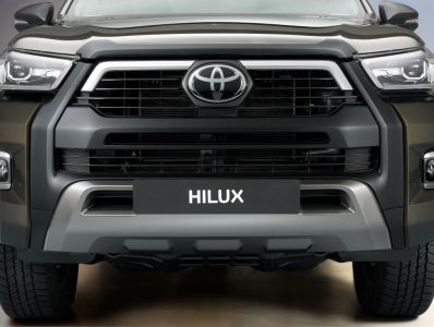 Toyota Hilux nettó 9.905.000  Ft-tól
