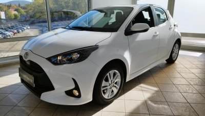 TOYOTA YARIS 1.5 Hybrid Comfort e-CVT MAGYAR