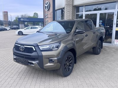 TOYOTA HILUX 2.8 D-4D MHEV 4x4 Double Invincible (Automata)