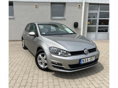 VOLKSWAGEN GOLF VII 1.6 TDI BMT Trendline MO-I . 1 TULAJDONOS. KEVESET FUTOTT. TÉLI-NYÁRI KERÉK