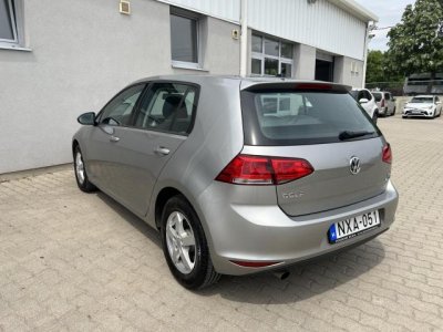 VOLKSWAGEN GOLF VII 1.6 TDI BMT Trendline MO-I . 1 TULAJDONOS. KEVESET FUTOTT. TÉLI-NYÁRI KERÉK