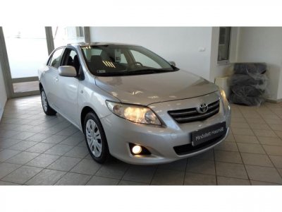 TOYOTA COROLLA Sedan 1.6 Luna