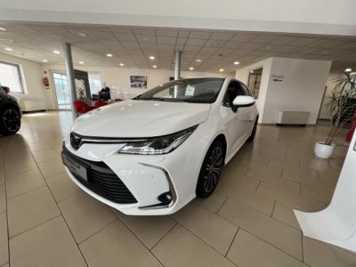TOYOTA COROLLA Sedan 1.5 Comfort Style Tech Készletről. több színben