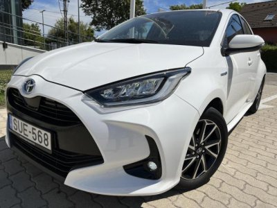 TOYOTA YARIS 1.5 Hybrid Comfort Style Tech e-CVT 116LE