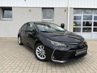 TOYOTA COROLLA Sedan 1.6 Comfort Tech