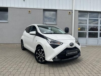 TOYOTA AYGO 1.0 x-play + style + connectivity
