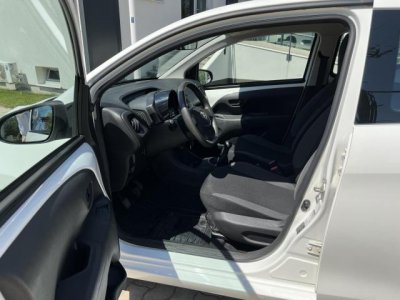 TOYOTA AYGO 1.0 x-cool