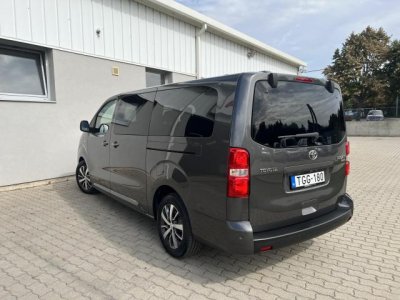 TOYOTA PROACE 2.0 D-4D Family Comfort - RC21 L2H1 Tesztautó. Készletről