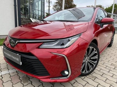 TOYOTA COROLLA Sedan 1.5 Comfort Style Tech CVT GYÁRTÓI GARANCIÁVAL!