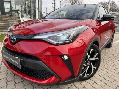TOYOTA C-HR 1.8 Hybrid Selection e-CVT GYÁRTÓI GARANCIÁVAL