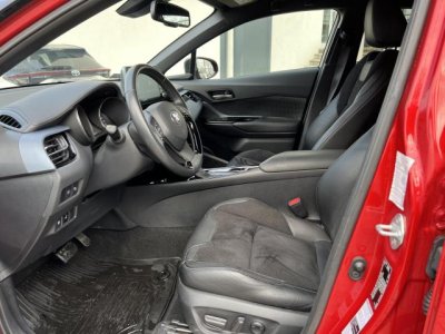 TOYOTA C-HR 1.8 Hybrid Selection e-CVT GYÁRTÓI GARANCIÁVAL