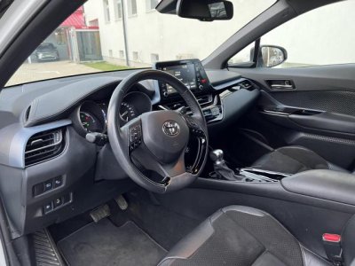 TOYOTA C-HR 1.8 Hybrid Selection e-CVT Alcantara