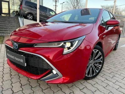 TOYOTA COROLLA 1.8 Hybrid Executive e-CVT