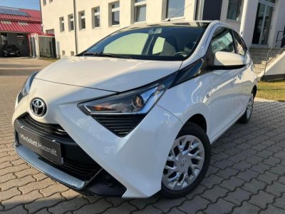 TOYOTA AYGO 1.0 x-play 2 ÉV GARANCIÁVAL