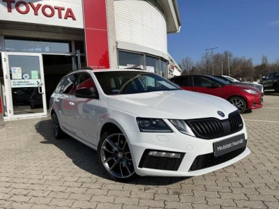 SKODA OCTAVIA Combi 2.0 CR TDI SCR RS DSG7 Mo.-i. 1 tulajdonos TÉLI-NYÁRI KERÉK