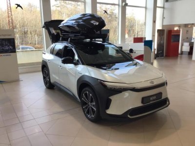 TOYOTA BZ4X Executive