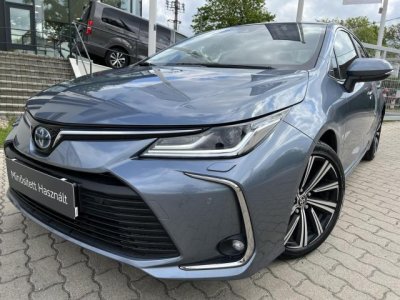 TOYOTA COROLLA 1.8 Hybrid Comfort Style Tech e-CVT GYÁRTÓI GARANCIA