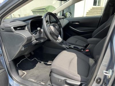 TOYOTA COROLLA Sedan 1.8 Hybrid Comfort Style Tech e-CVT