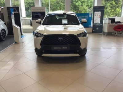 TOYOTA COROLLA CROSS 2.0 Hybrid Comfort Business AWD e-CVT