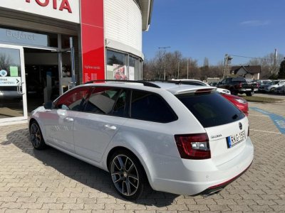 SKODA OCTAVIA Combi 2.0 CR TDI SCR RS DSG7 Mo.-i. 1 tulajdonos TÉLI-NYÁRI KERÉK