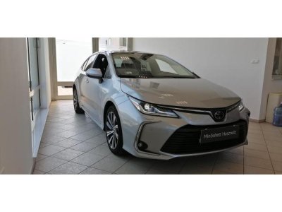 TOYOTA COROLLA Sedan 1.5 Comfort Style Tech MAGYAR