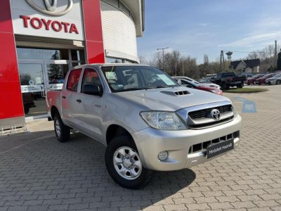 TOYOTA HI LUX Hilux 2.5 D-4D 4x4 Double Comfort AC