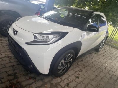 TOYOTA AYGO X 1.0 VVT-i Style Tech Vision Fix 4.9% THM