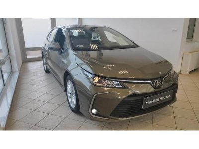 TOYOTA COROLLA Sedan 1.6 Comfort MAGYAR