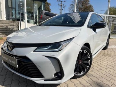 TOYOTA COROLLA Sedan 1.8 Hybrid GR-Sport e-CVT