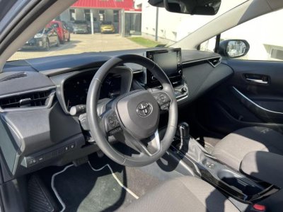 TOYOTA COROLLA Sedan 1.8 Hybrid Comfort Style Tech e-CVT