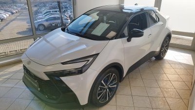 TOYOTA C-HR 1.8 Hybrid Executive e-CVT MAGYAR