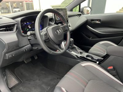 TOYOTA COROLLA Sedan 1.8 Hybrid GR-Sport e-CVT