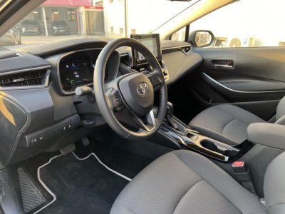 TOYOTA COROLLA Sedan 1.8 Hybrid Comfort Style Tech e-CVT