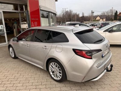 TOYOTA COROLLA Touring Sports 1.8 Hybrid Comfort Style e-CVT Mo.-i. 1 tulajdonos. Téli-Nyári kerék !