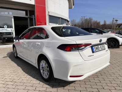 TOYOTA COROLLA Sedan 1.8 Hybrid Comfort Tech e-CVT