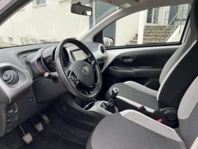 TOYOTA AYGO 1.0 x-cellent