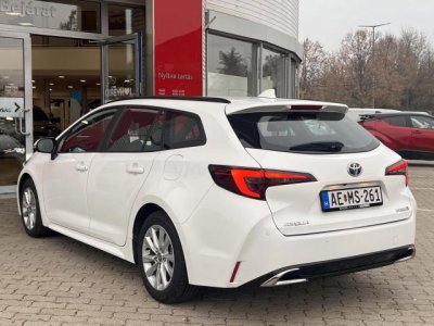 TOYOTA COROLLA Touring Sports 1.8 Hybrid Comfort Tech e-CVT Mo.-i. 1 tulajdonos. Téli-Nyári gumi ! Garanciáls ÁFA-s !
