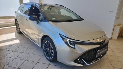 TOYOTA COROLLA Touring Sports 1.8 Hybrid GR-Sport e-CVT MAGYAR