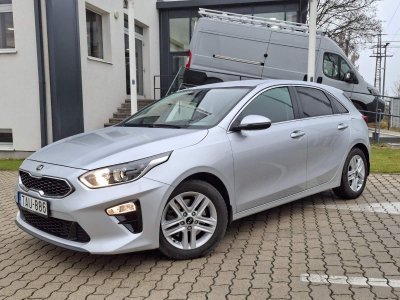 KIA CEE'D Ceed 1.5 T-GDI Gold