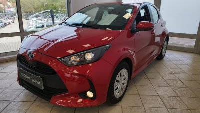 TOYOTA YARIS 1.5 Hybrid Comfort e-CVT MAGYAR