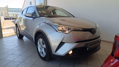 TOYOTA C-HR 1.2T Active (ülésfűtéssel) MAGYAR