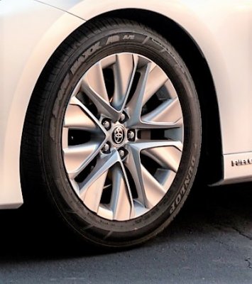 Toyota Mirai téli szerelt kerék Fulda 235/55R19