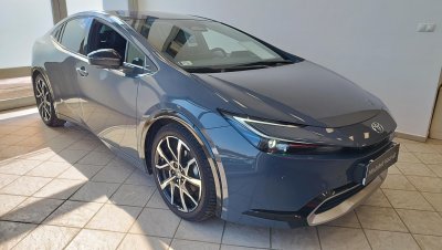 TOYOTA PRIUS 2.0 PHEV Executive e-CVT MAGYAR