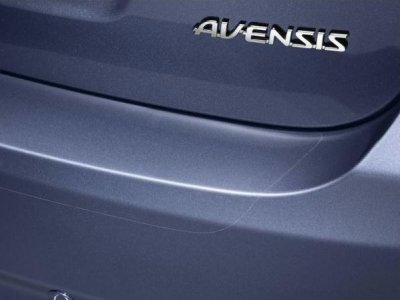 Toyota Avensis lökhárító védőfólia 2008-2018