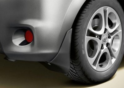 Toyota Auris sárfogó gumi 2007-2012