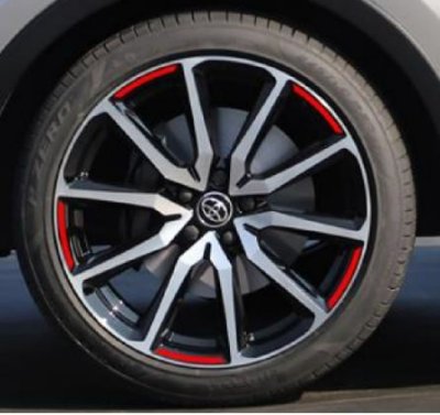 Toyota CH-R Könnyűfém keréktárcsa díszítő matrica 2023-