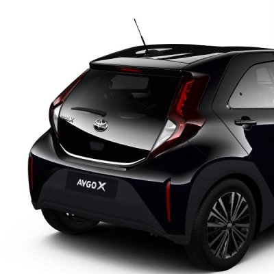 Toyota Aygo X króm csomagtérajtó díszléc 2022-