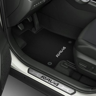 Toyota RAV4 textilszőnyeg, fekete, automata változathoz, 830 gr