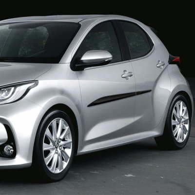 Toyota Yaris oldalsó díszléc 2020-