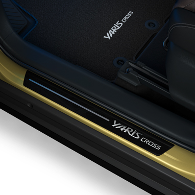 Toyota Yaris Cross alumínium küszöbtakaró 2021-